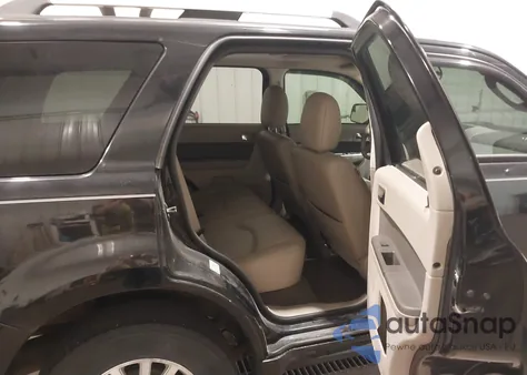 2010 Mercury Mariner Premier z USA, uszkodzony, nr VIN 4M2CN9HG2AKJ19690